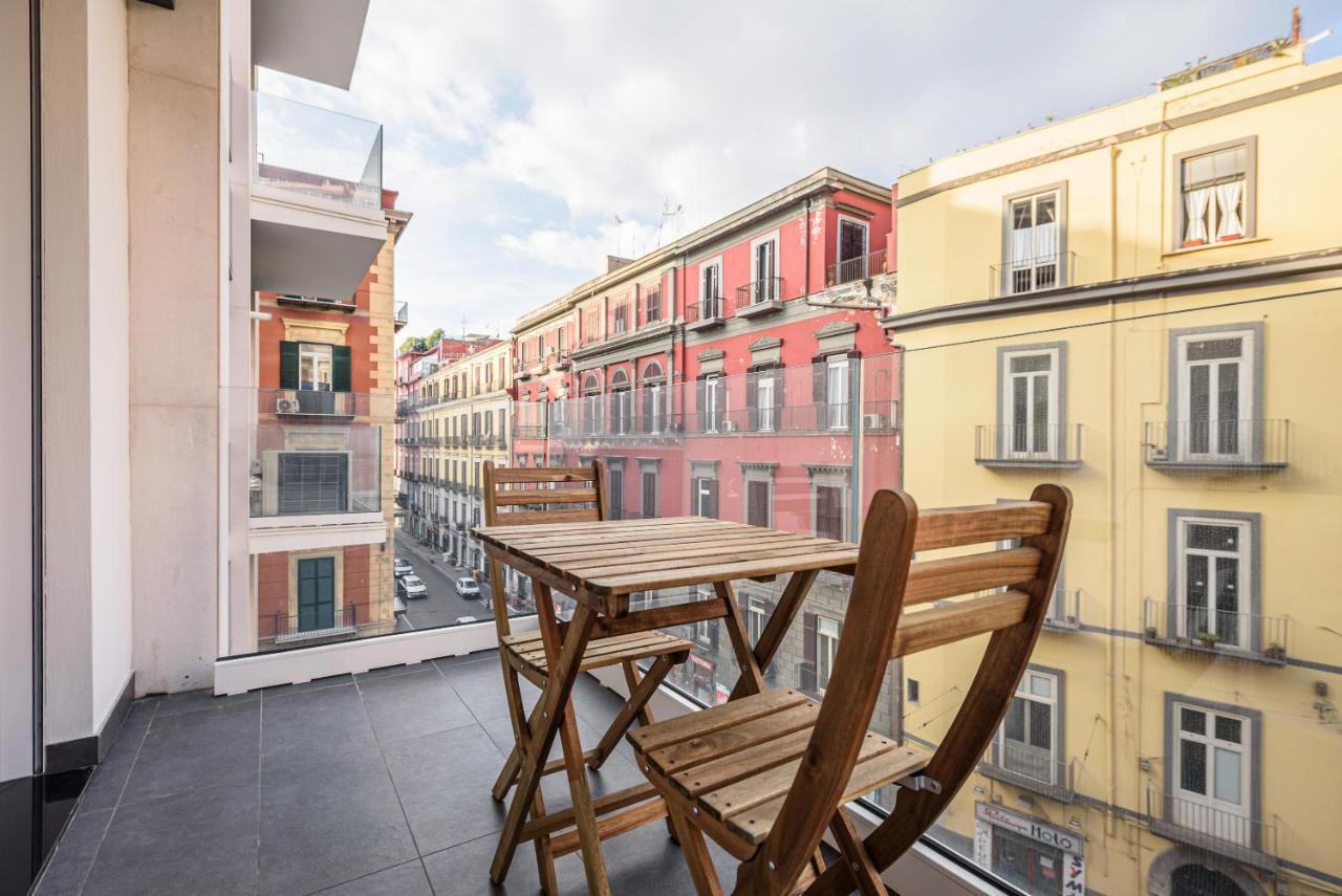 Via Niccolo Tommaseo 4 - Appartamento 2 Napoli Eksteriør bilde